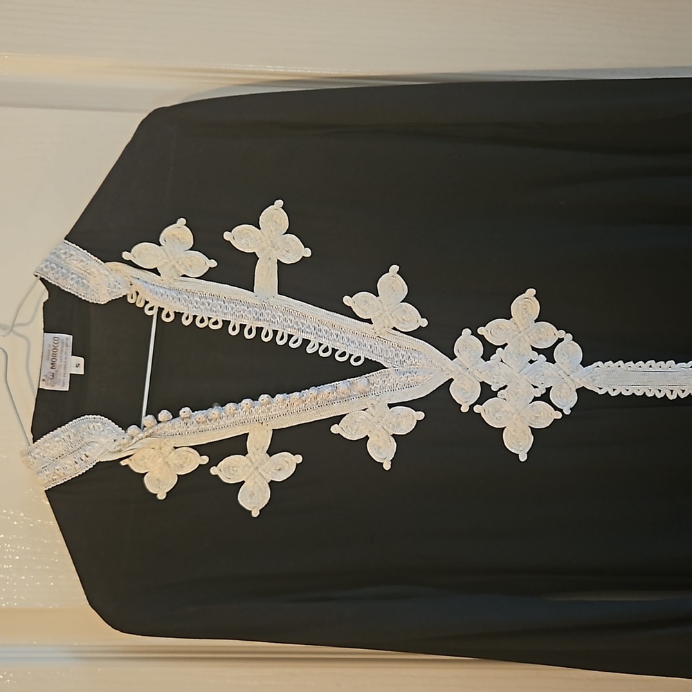 Vintage black with white embroidery Moroccan dress size: small - Picture 2 of 8
